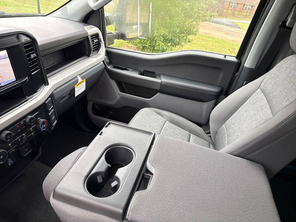 New 2026 Ford F250 XL w/ STX Appearance Package AWD/4WD image 37