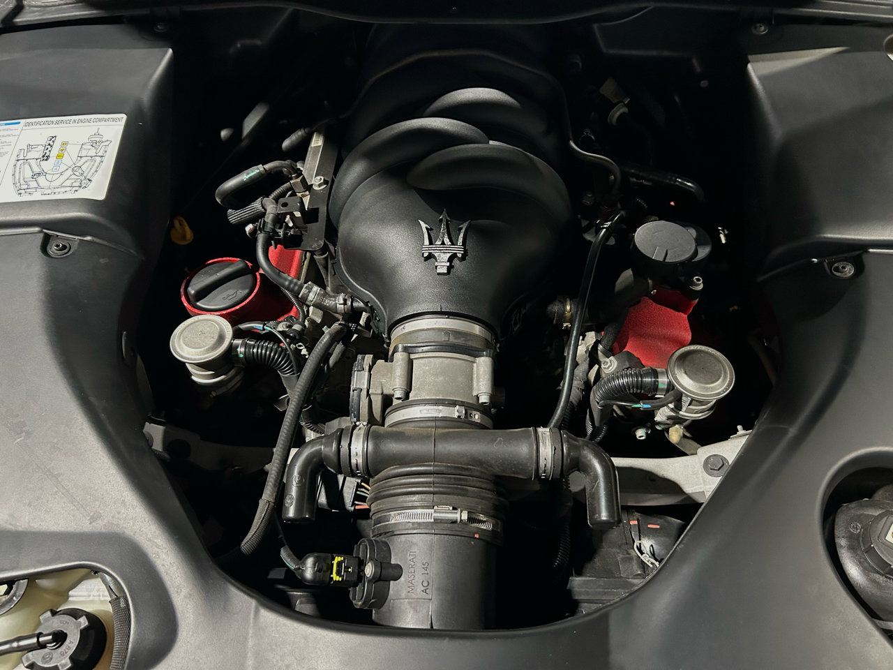 Used 2011 Maserati GranTurismo Convertible image 18