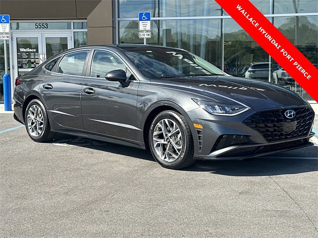 Used 2023 Hyundai Sonata SEL w/ Preferred Accessory Package image 4