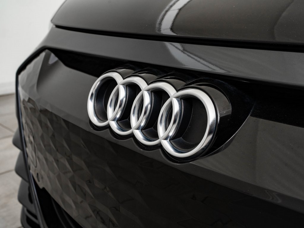 Used 2023 Audi e-tron GT Premium Plus image 3