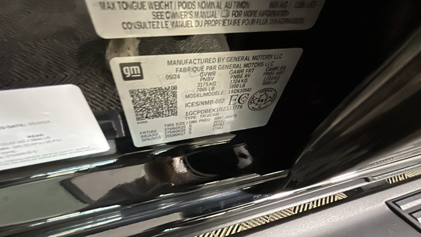 Used 2024 Chevrolet Silverado 1500 Custom w/ LPO, Dark Essentials Package AWD/4WD image 11