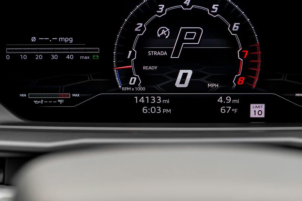 Used 2022 Lamborghini Urus image 19