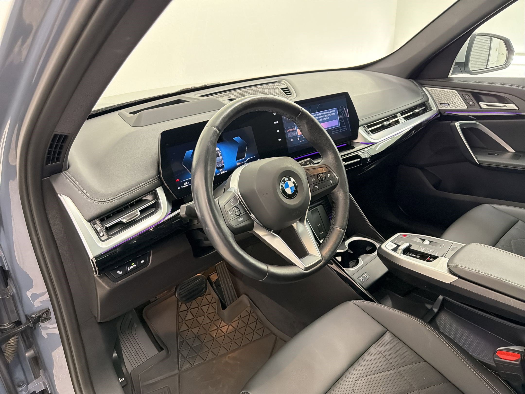 Certified 2024 BMW X1 xDrive28i w/ Premium Package AWD/4WD image 4