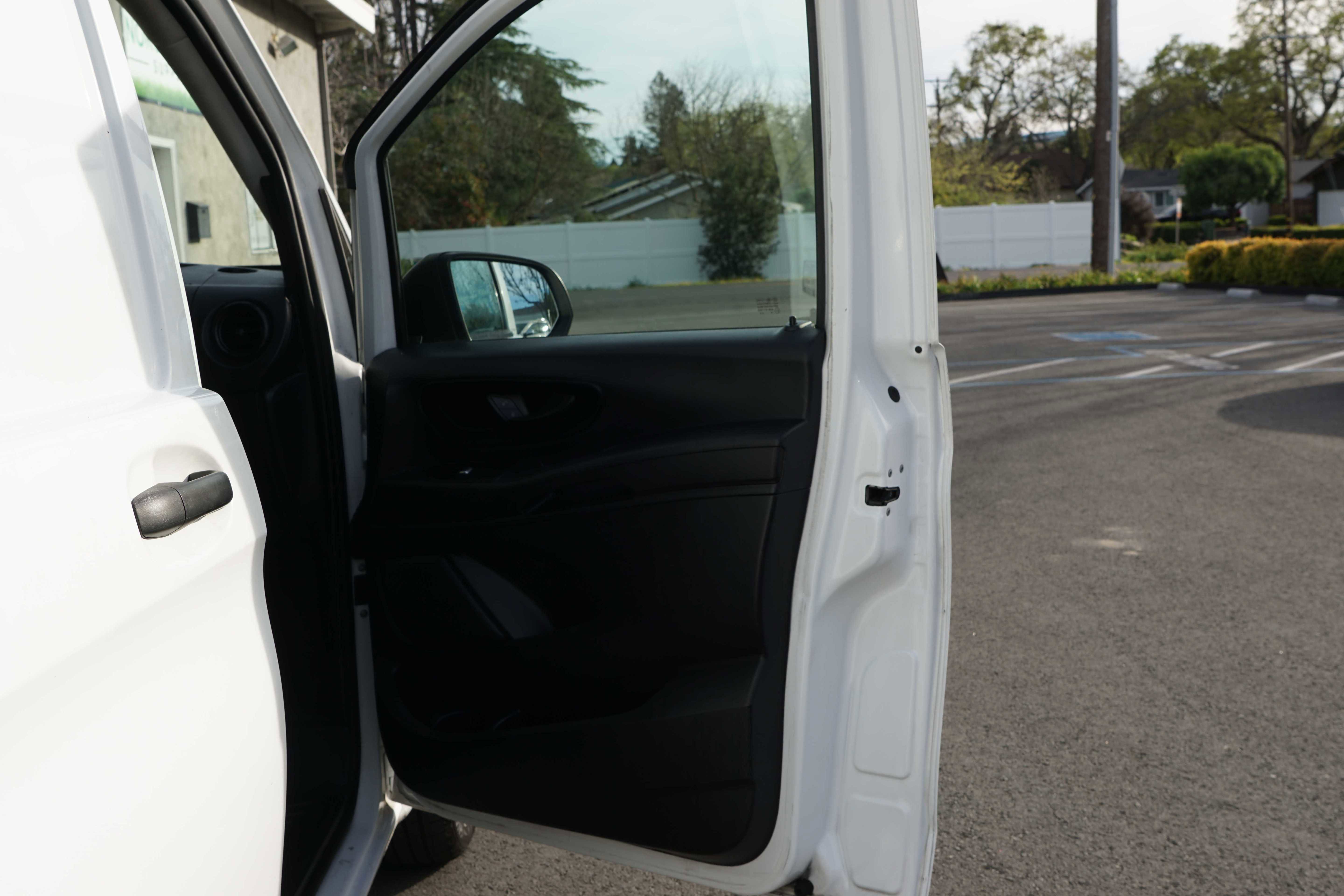 Used 2020 Mercedes-Benz Metris image 23