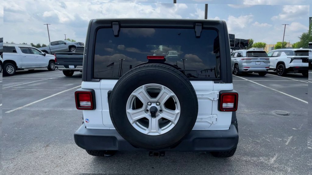 Used 2019 Jeep Wrangler Unlimited Sport S AWD/4WD image 9