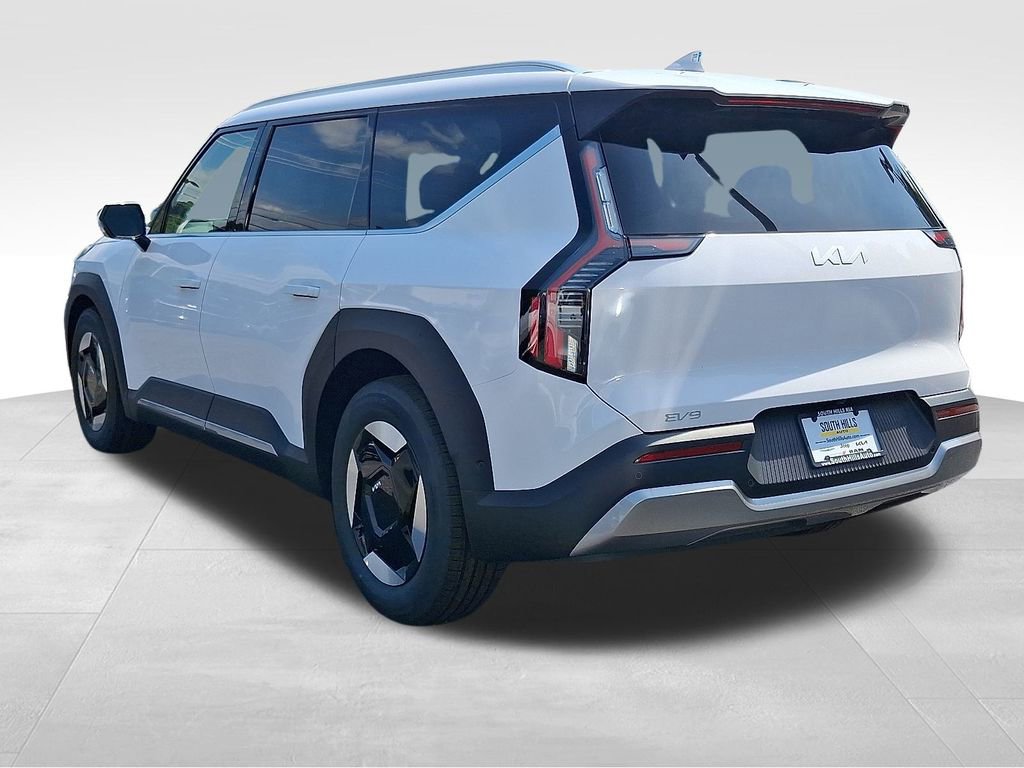 New 2026 Kia EV9 Wind image 4