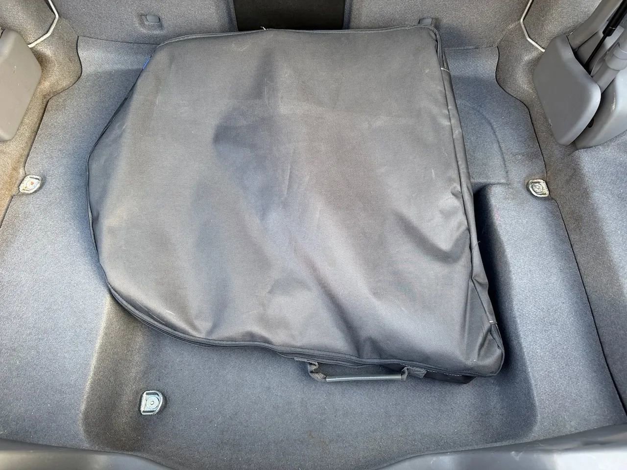 Used 2013 Volvo C70 T5 image 32