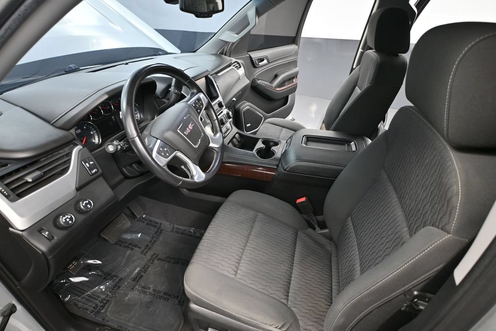 Used 2020 GMC Yukon SLE w/ SLE Value Package AWD/4WD image 25