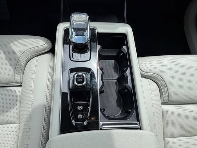 Certified 2026 Volvo XC90 B6 Ultra w/ Protection Package AWD/4WD image 20