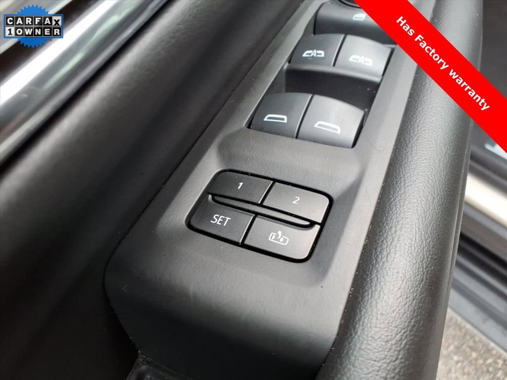 Used 2024 Chevrolet Suburban LT image 15