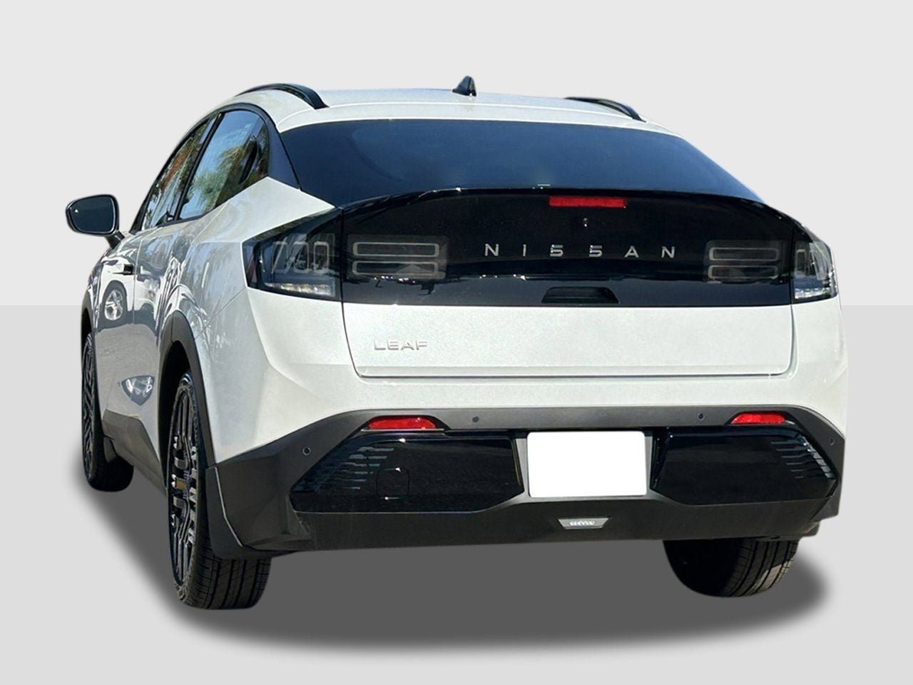 New 2026 Nissan Leaf Platinum+ w/ Cargo Package (Platinum+) image 3
