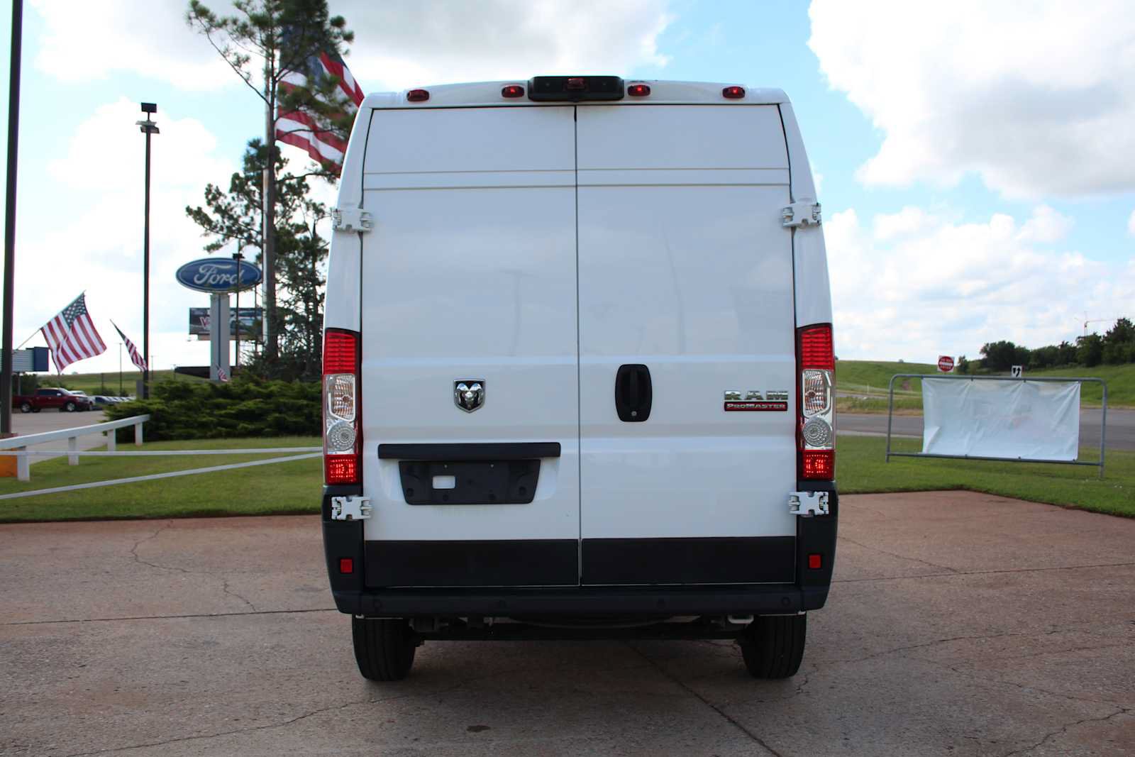 Used 2019 RAM ProMaster 1500 w/ Interior Convenience Group FWD image 7