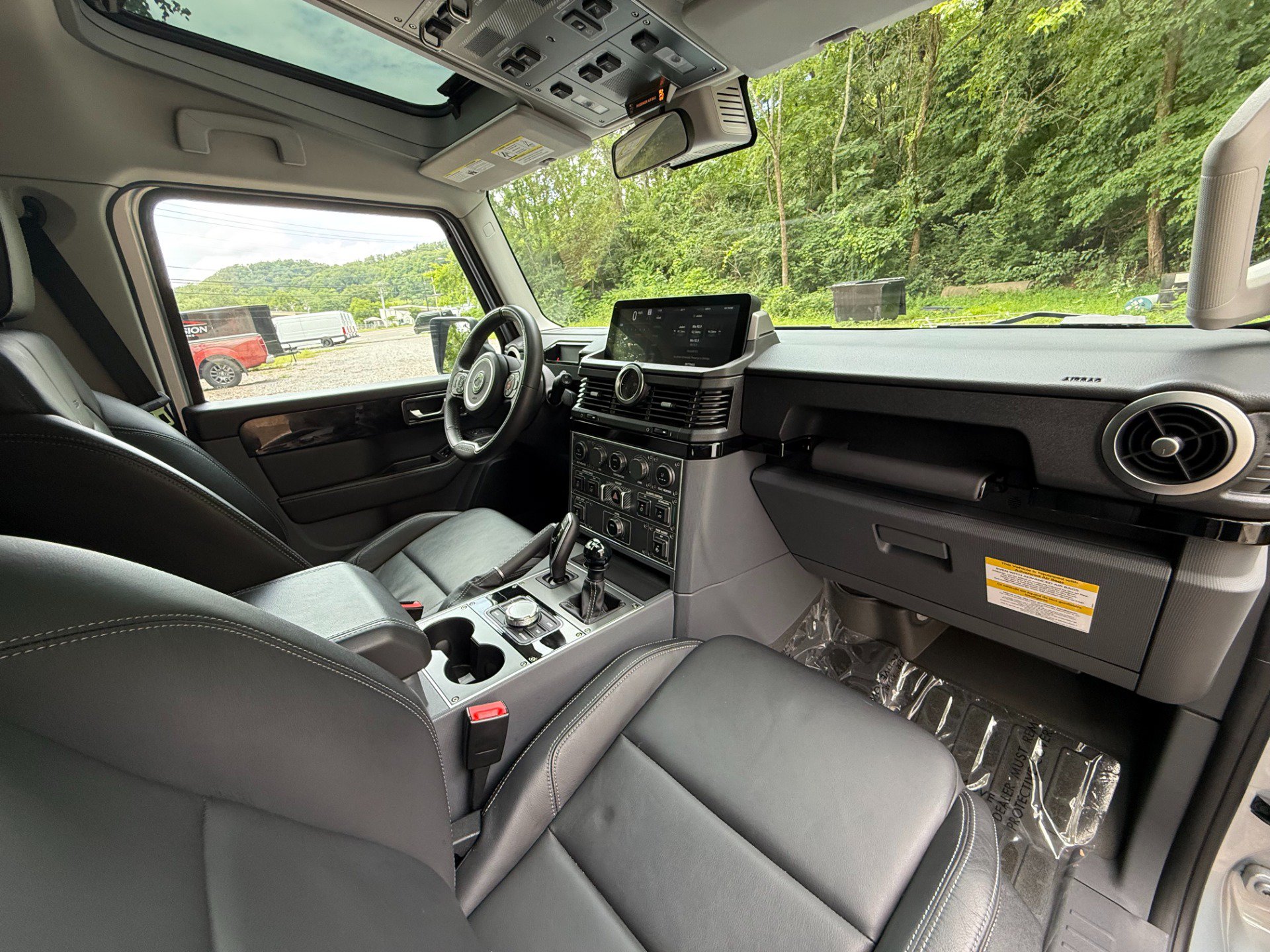 Used 2024 INEOS Grenadier Station Wagon AWD/4WD image 21
