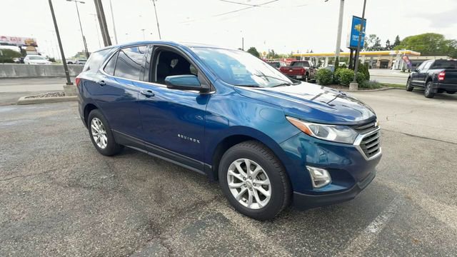 Used 2020 Chevrolet Equinox LT w/ Driver Convenience Package FWD image 2