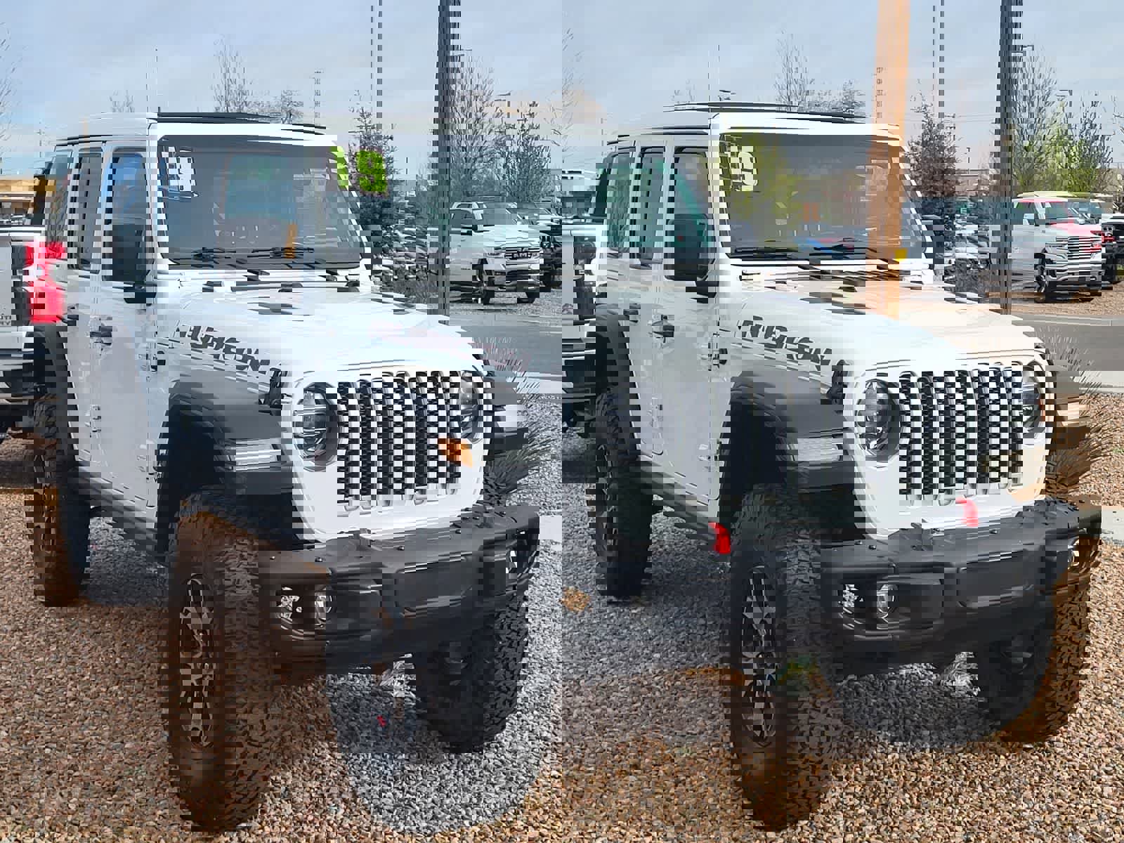 Used 2019 Jeep Wrangler Unlimited Rubicon w/ Steel Bumper Group image 3