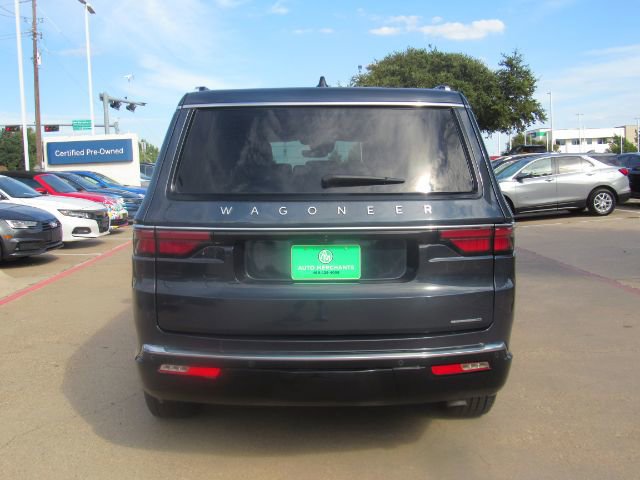 Used 2024 Jeep Wagoneer Series II w/ Flexible Seating Group image 7