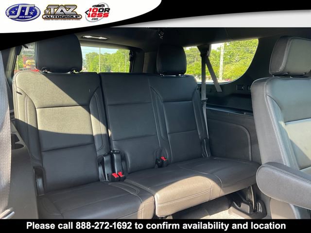 Used 2023 Chevrolet Suburban LT w/ Luxury Package image 13