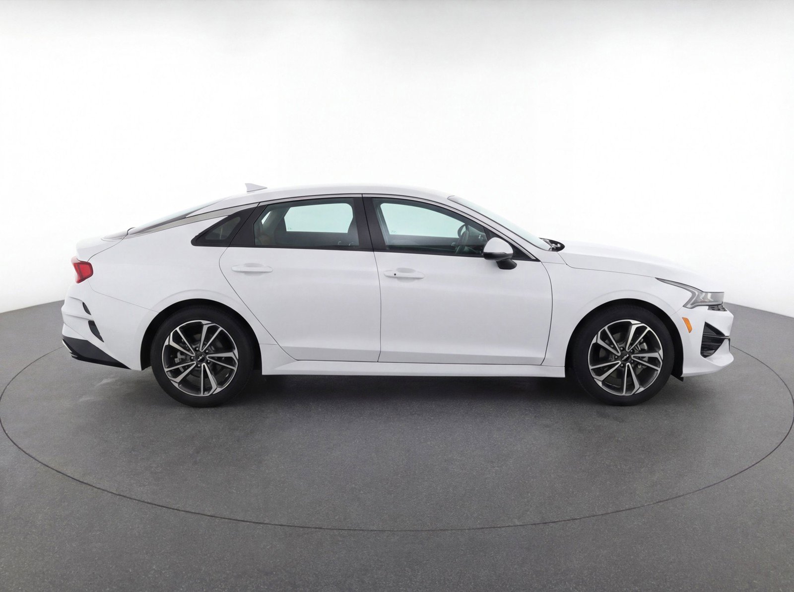 Used 2023 Kia Forte LXS image 11