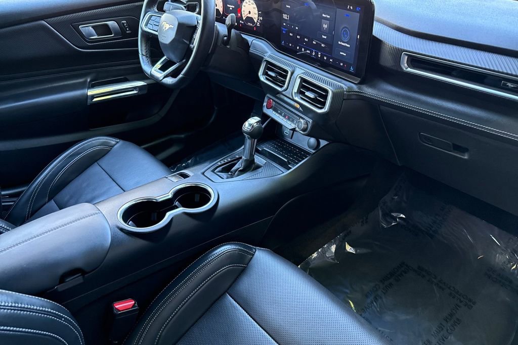 Used 2024 Ford Mustang GT Premium image 13