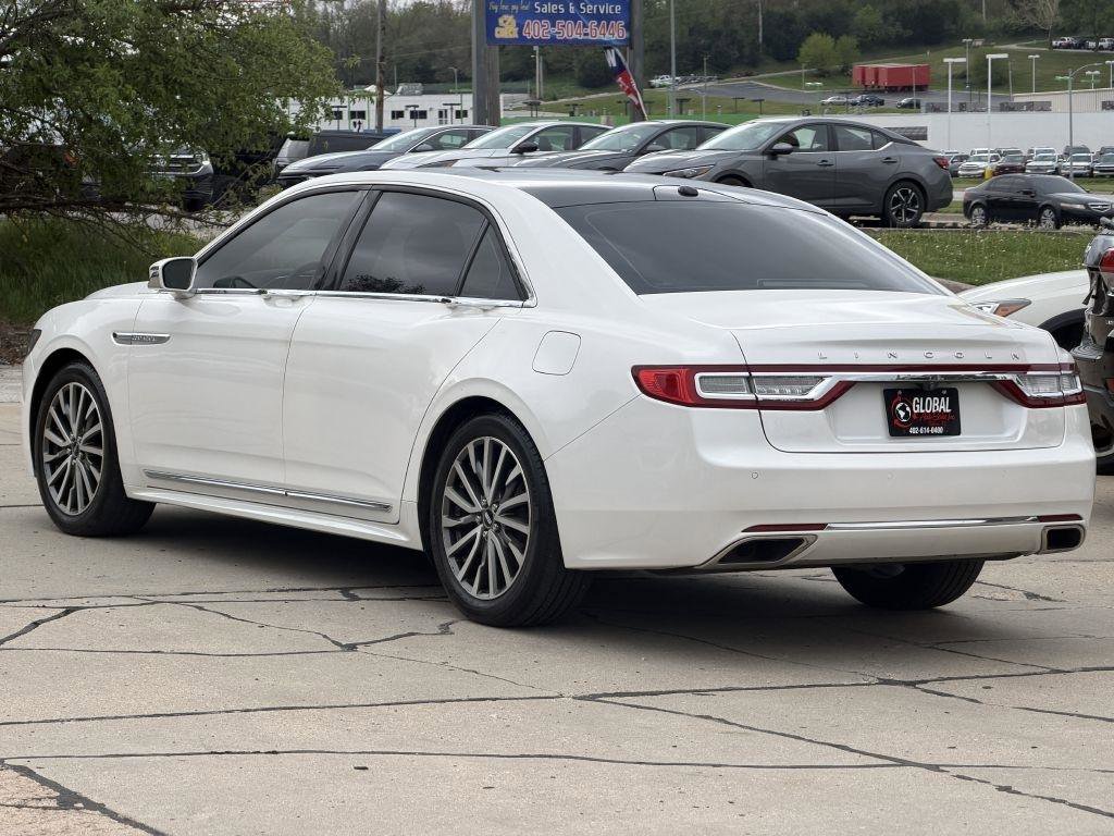 Used 2017 Lincoln Continental Select FWD image 5