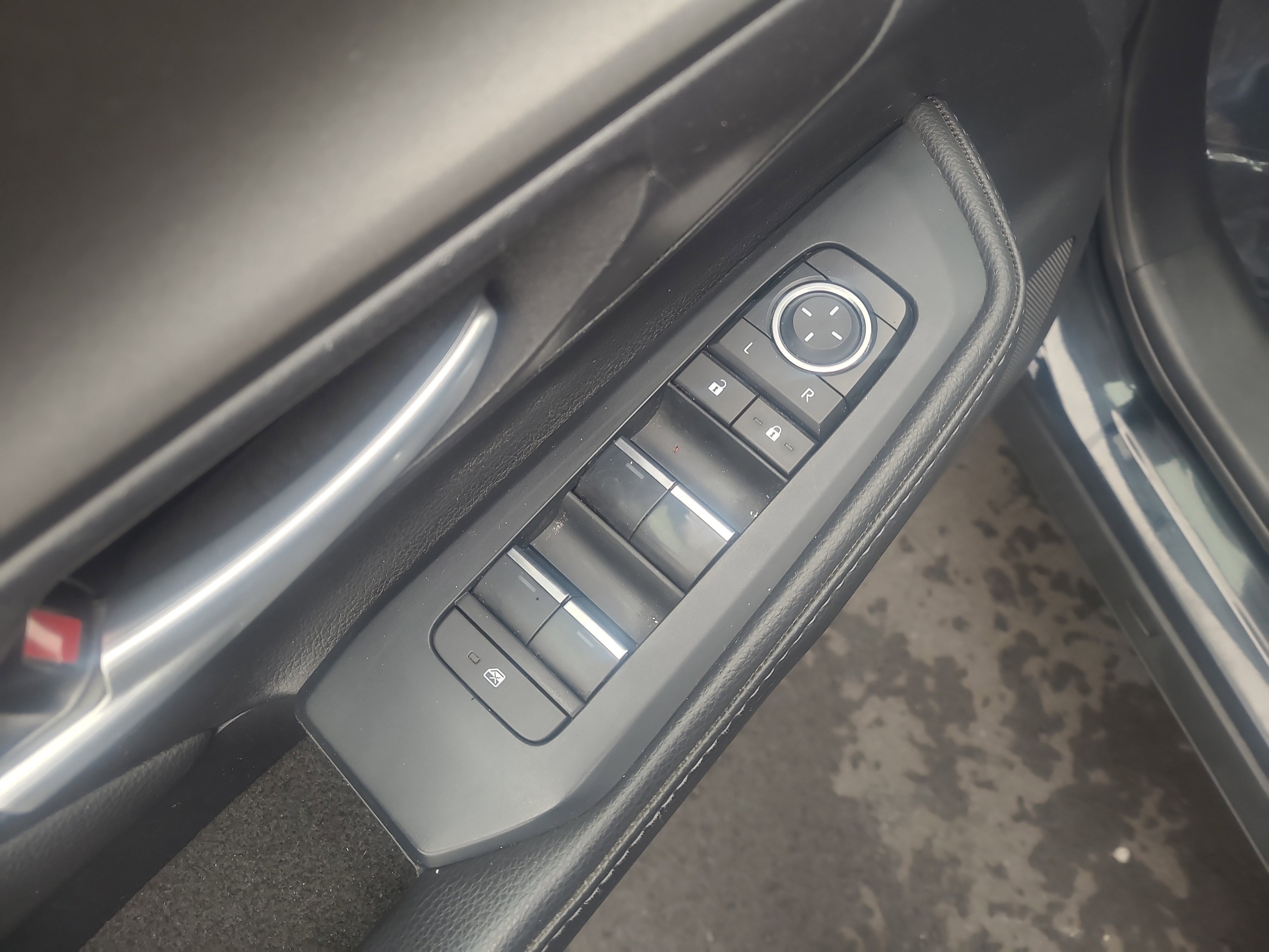 Certified 2024 Toyota Grand Highlander XLE image 13
