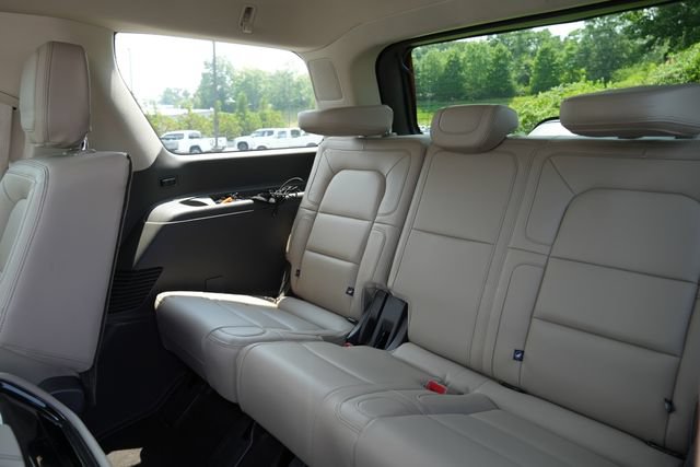 Used 2024 Lincoln Navigator Reserve AWD/4WD image 17