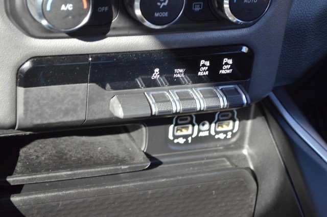 Used 2022 RAM 1500 Big Horn image 29