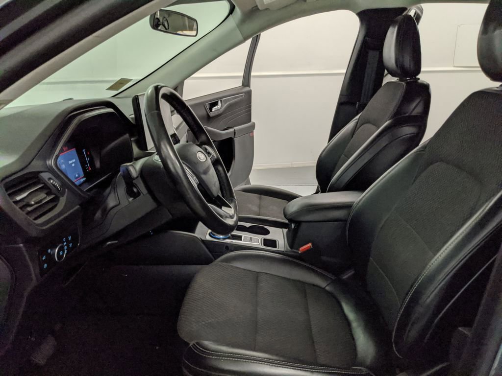 Used 2023 Ford Escape SE FWD image 16