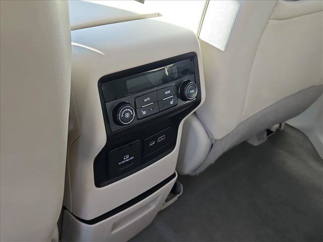 Used 2021 GMC Acadia Denali w/ Denali Technology Package FWD image 18
