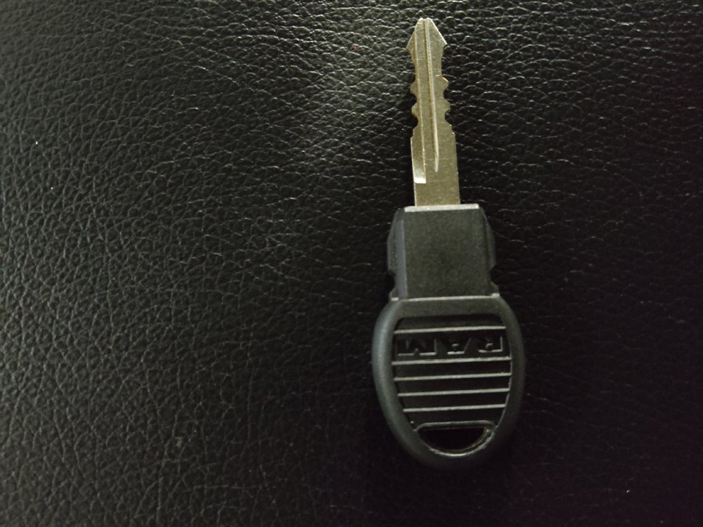 Used 2021 RAM 1500 Classic SLT image 32