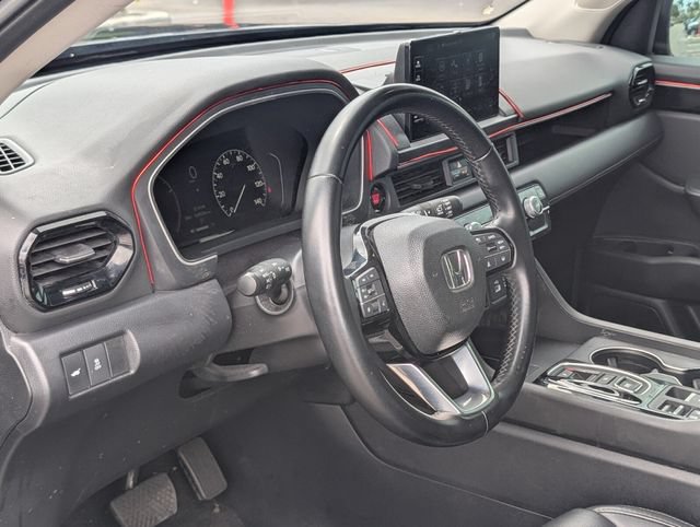 Used 2025 Honda Pilot EX-L image 11