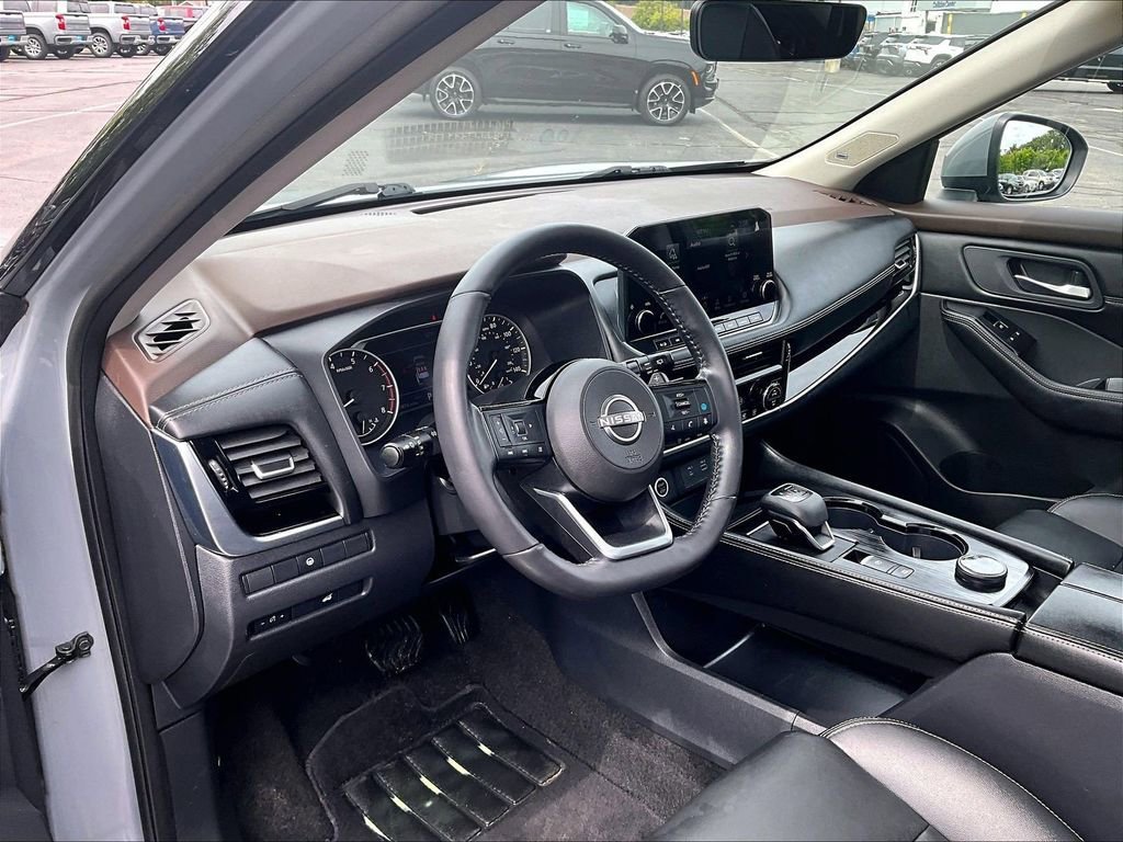 Used 2023 Nissan Rogue SL w/ SL Premium Package AWD/4WD image 8