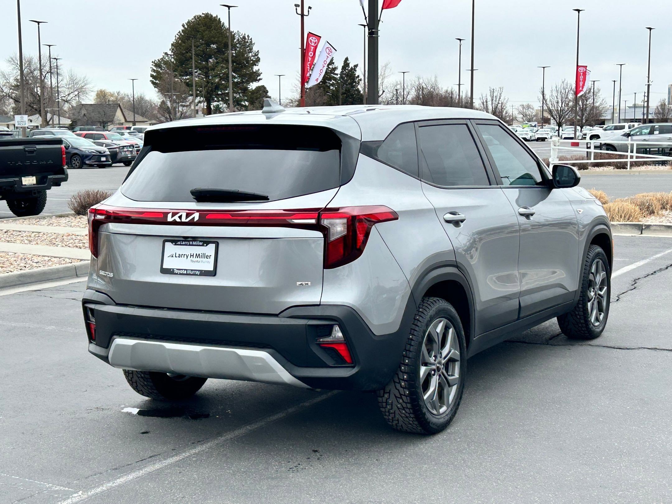 Used 2024 Kia Seltos LX image 5