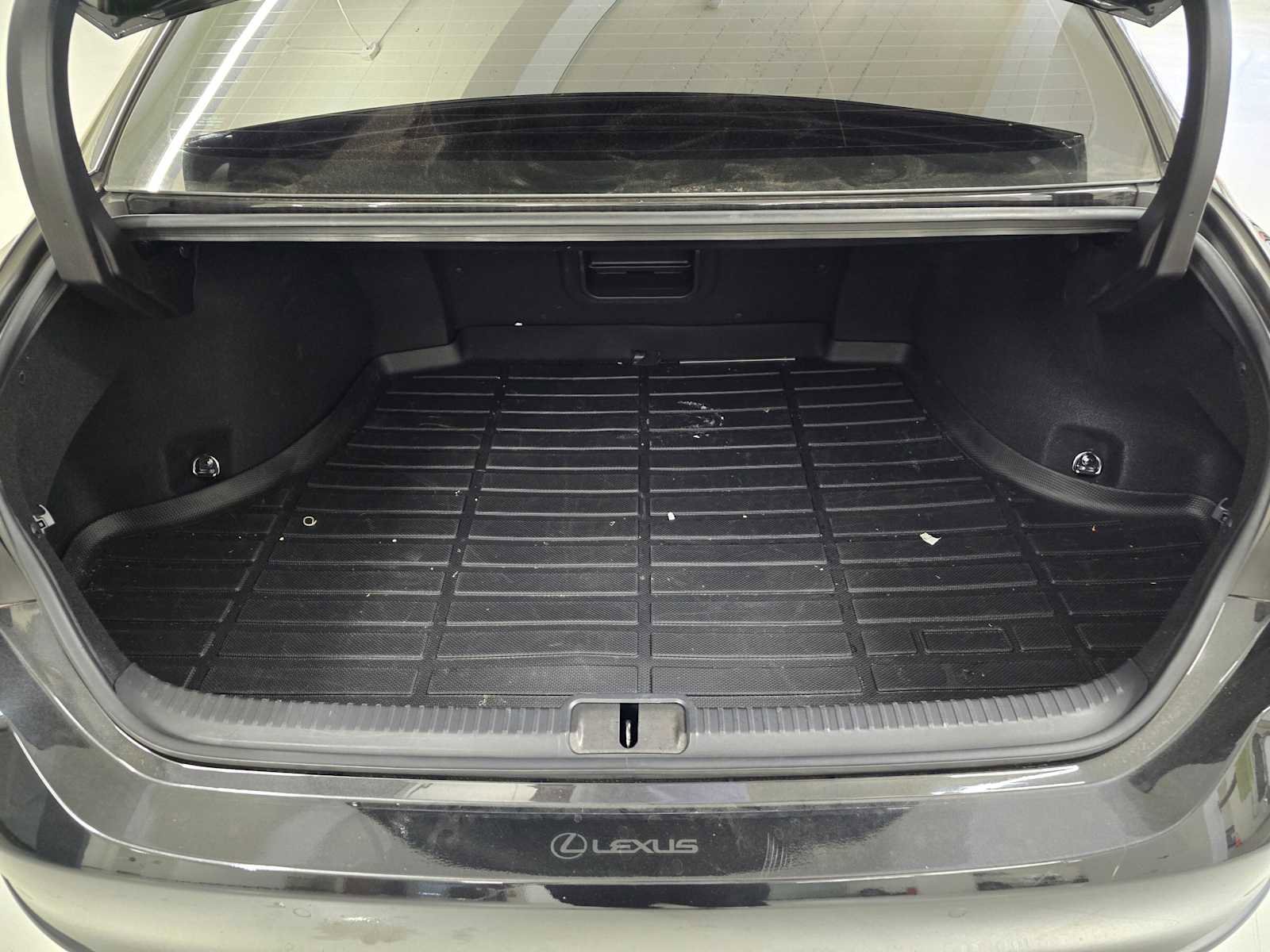 Used 2022 Lexus ES 300h w/ Premium Package FWD image 14