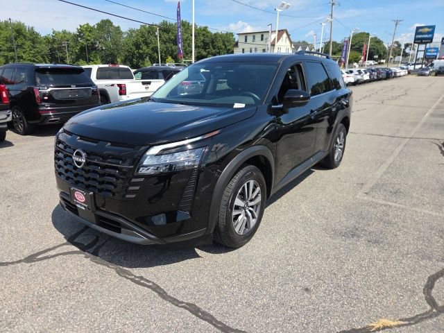 Used 2026 Nissan Pathfinder SL AWD/4WD image 1