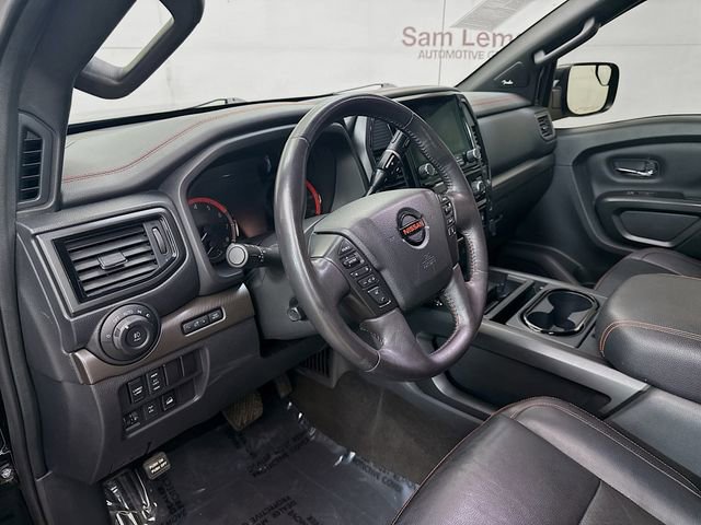 Used 2020 Nissan Titan PRO-4X w/ Pro-4x Convenience Package image 9