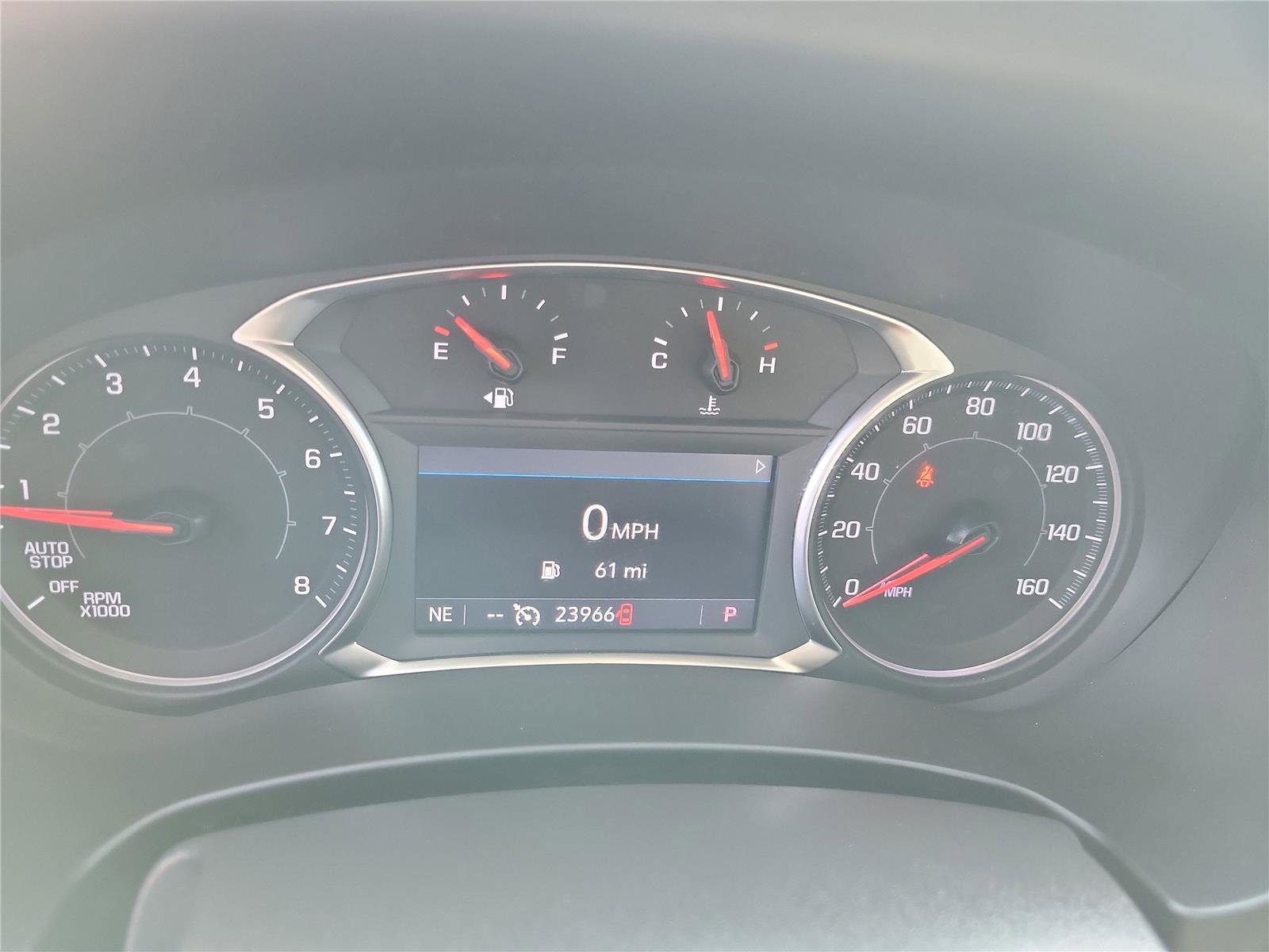 Used 2024 GMC Terrain SLT AWD/4WD image 26
