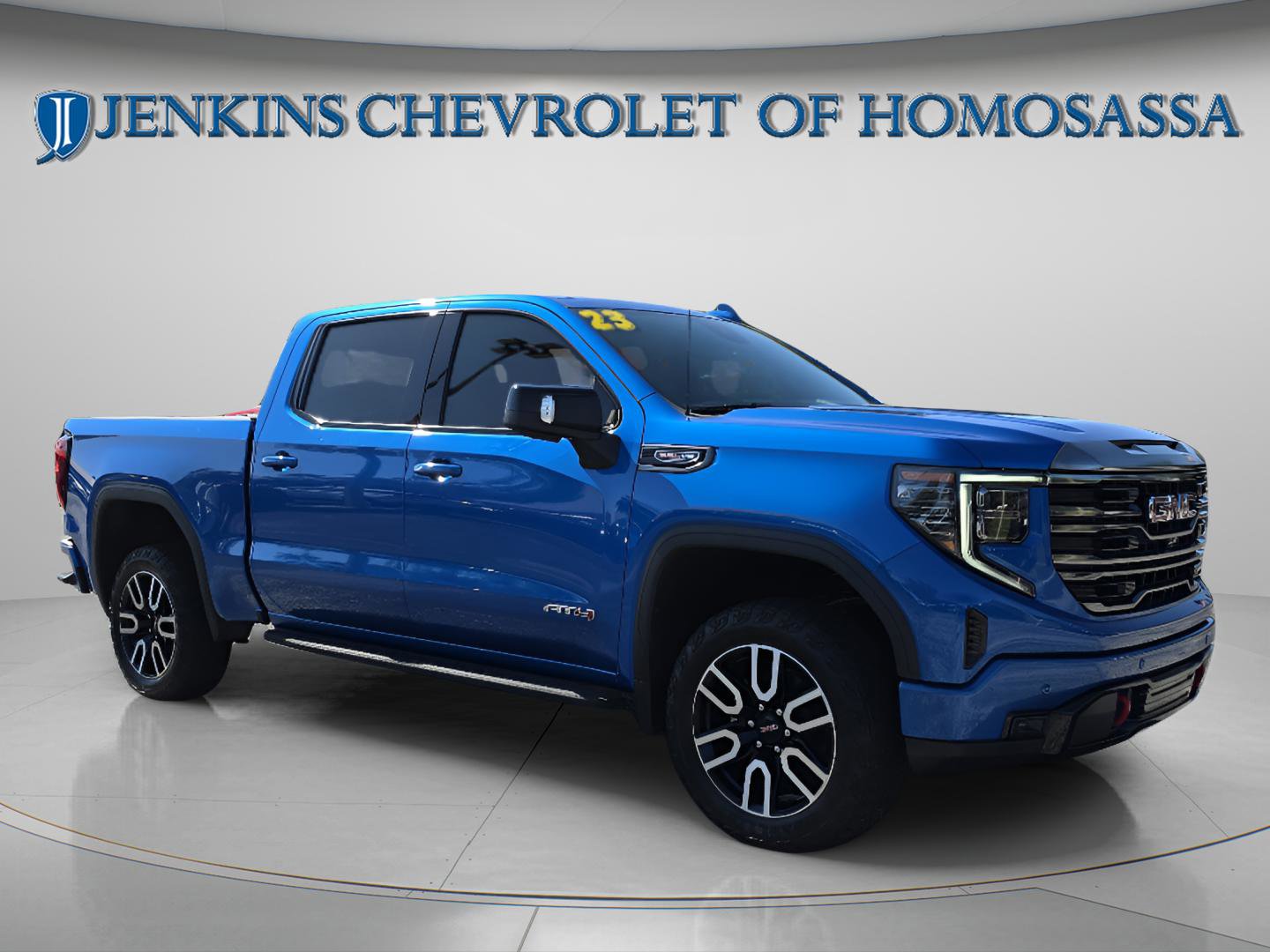 Used 2023 GMC Sierra 1500 AT4 w/ AT4 Premium Package AWD/4WD image 2