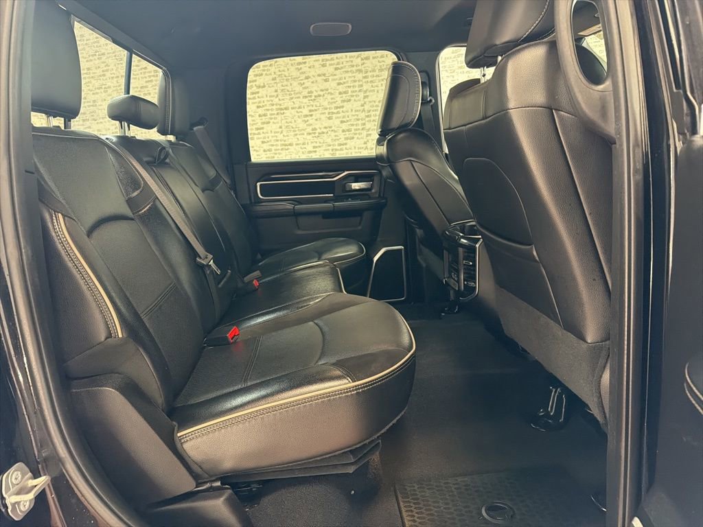 Used 2022 RAM 3500 Laramie AWD/4WD image 12