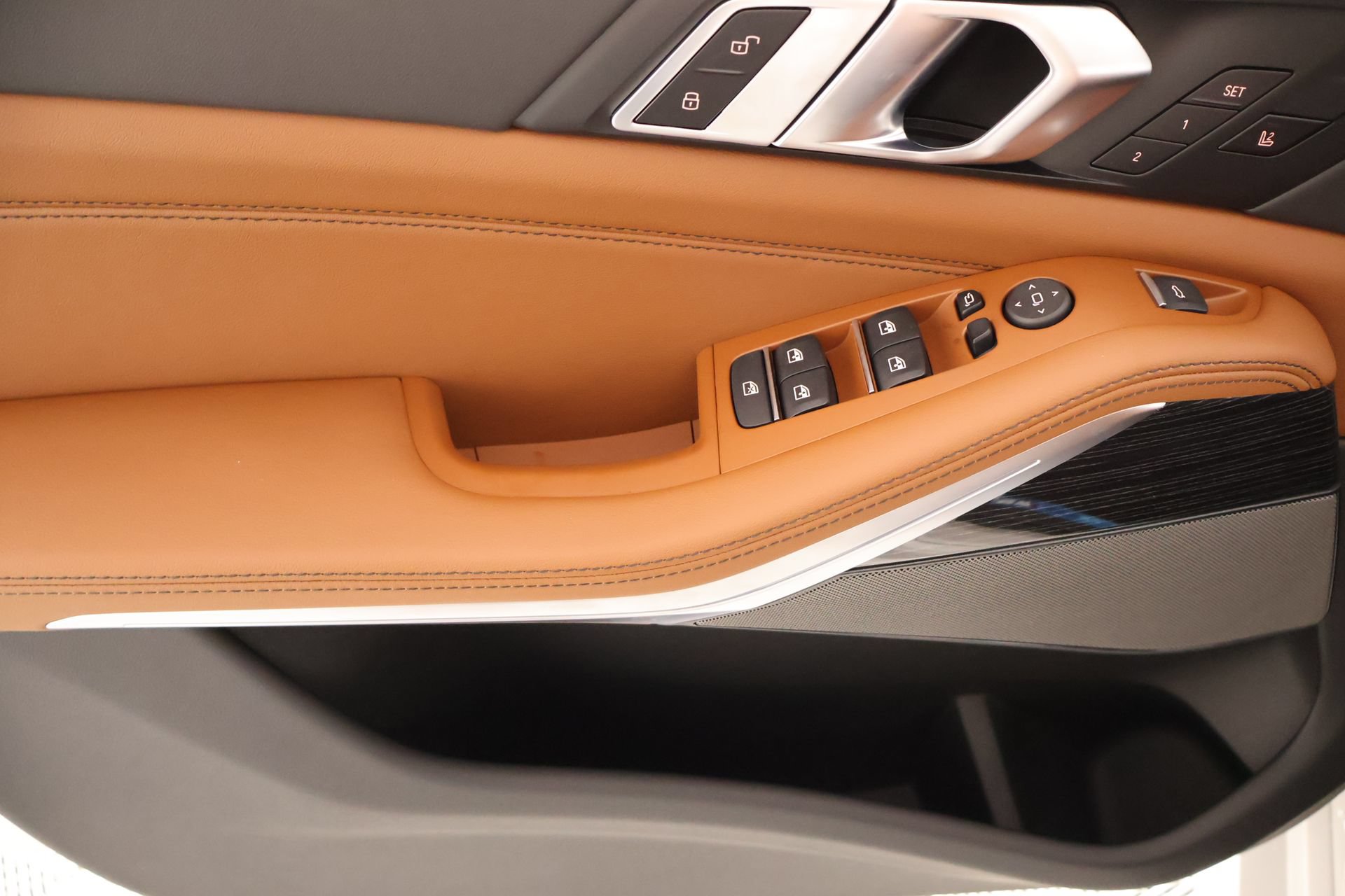 New 2026 BMW X5 M60i AWD/4WD image 16