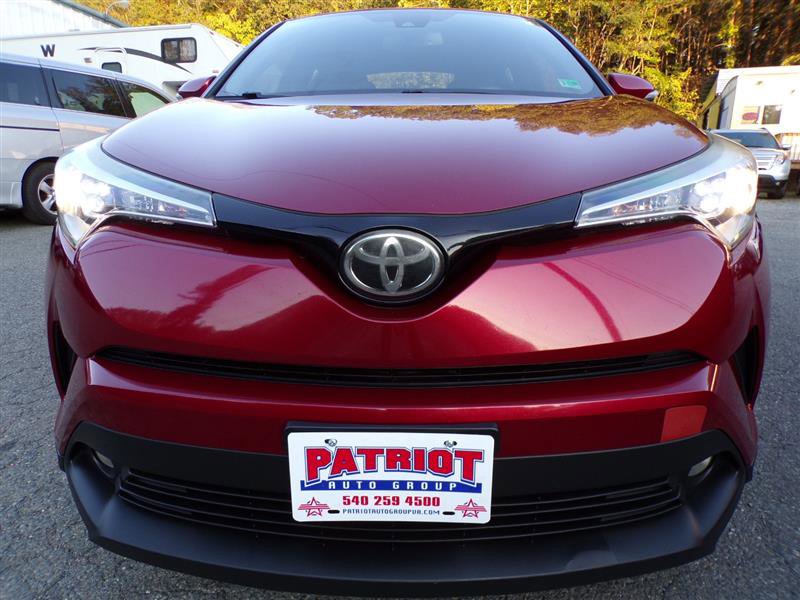Used 2018 Toyota C-HR XLE image 2