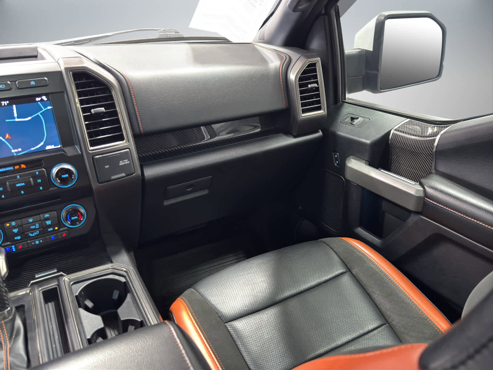 Used 2018 Ford F150 Raptor w/ Equipment Group 802A Luxury image 29