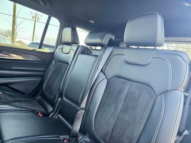 Used 2022 Jeep Grand Cherokee L Laredo image 24