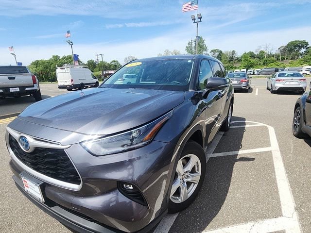 Used 2021 Toyota Highlander LE