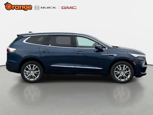Used 2022 Buick Enclave Premium w/ Surround and Sites Package FWD image 2