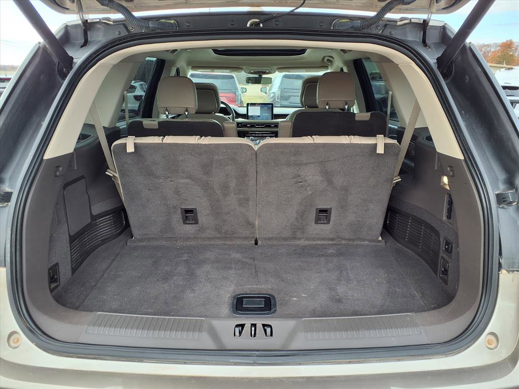 Used 2020 Lincoln Aviator Reserve w/ Equipment Group 201A image 19