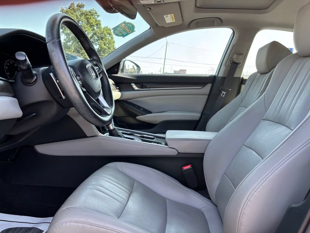 Used 2018 Honda Accord Touring image 20