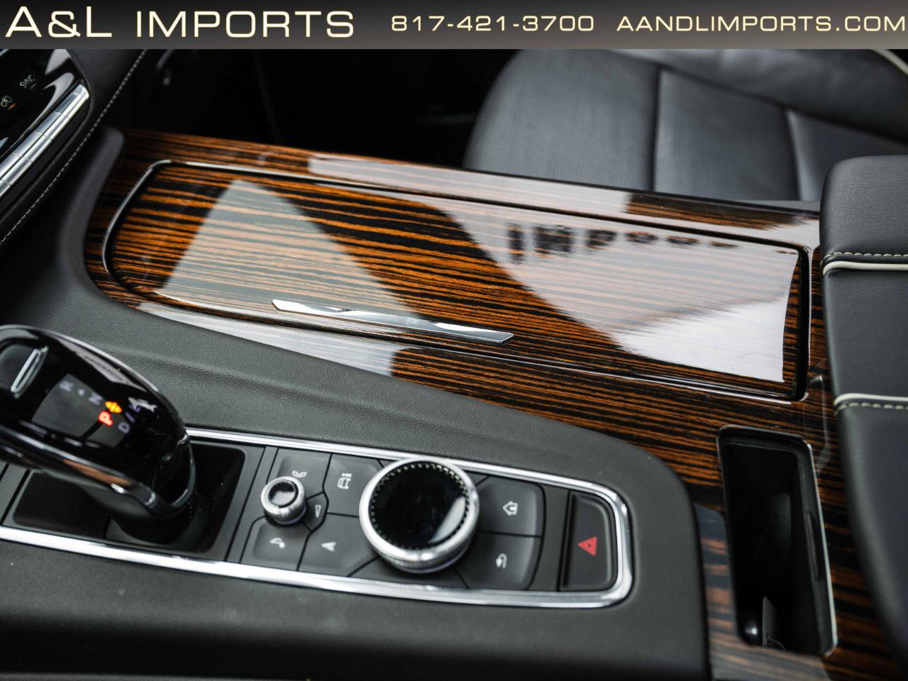 Used 2024 Cadillac Escalade ESV Premium Luxury AWD/4WD image 26
