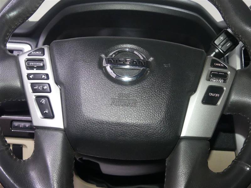 Used 2017 Nissan Titan SV AWD/4WD image 31