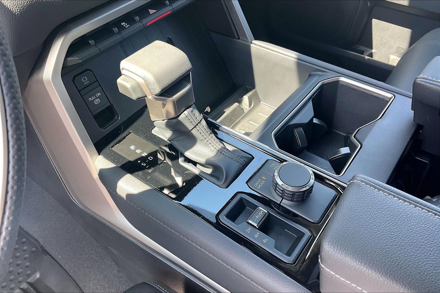 New 2026 Toyota Tundra Limited AWD/4WD image 10